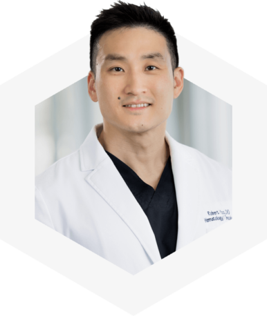 Headshot of Robert Yoo